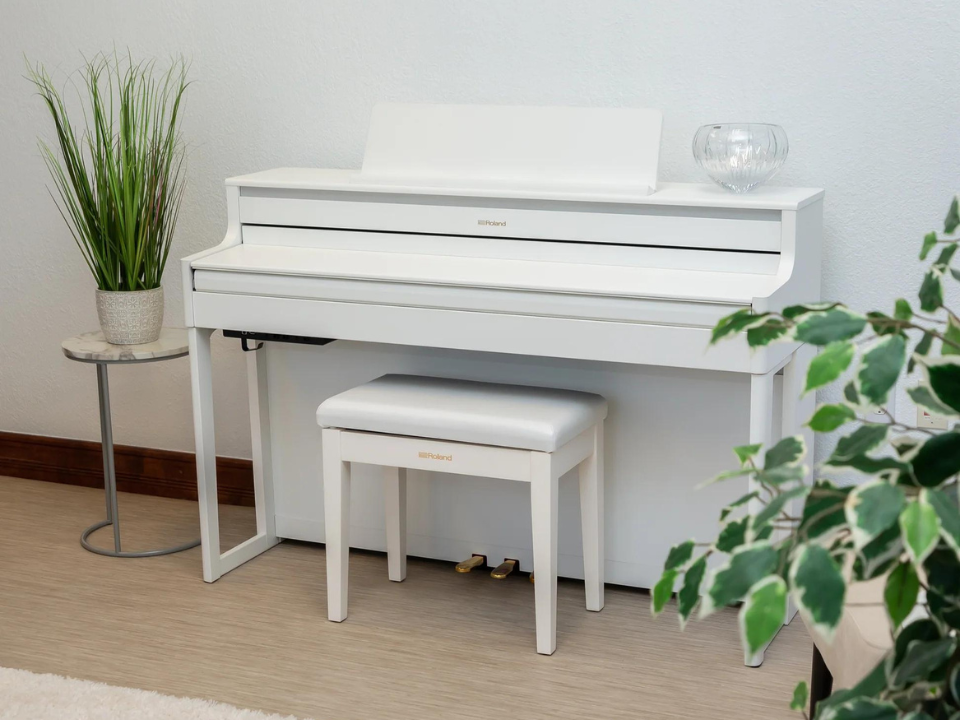 ROLAND HP-704 WH - Ảnh thực tế 3